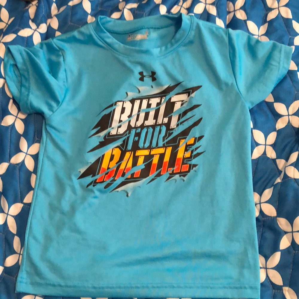 Under armour size 4T shirt
